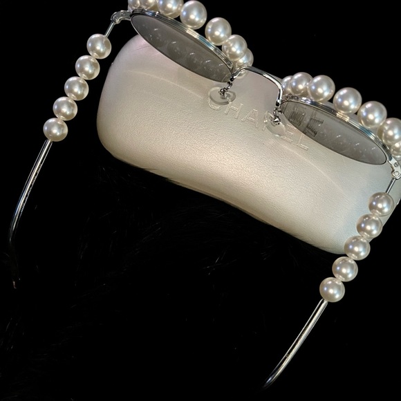 Chanel Vintage Runway Pearls Spring Summer 1994 Sunglasses Made In Italy - Picture 13 of 16